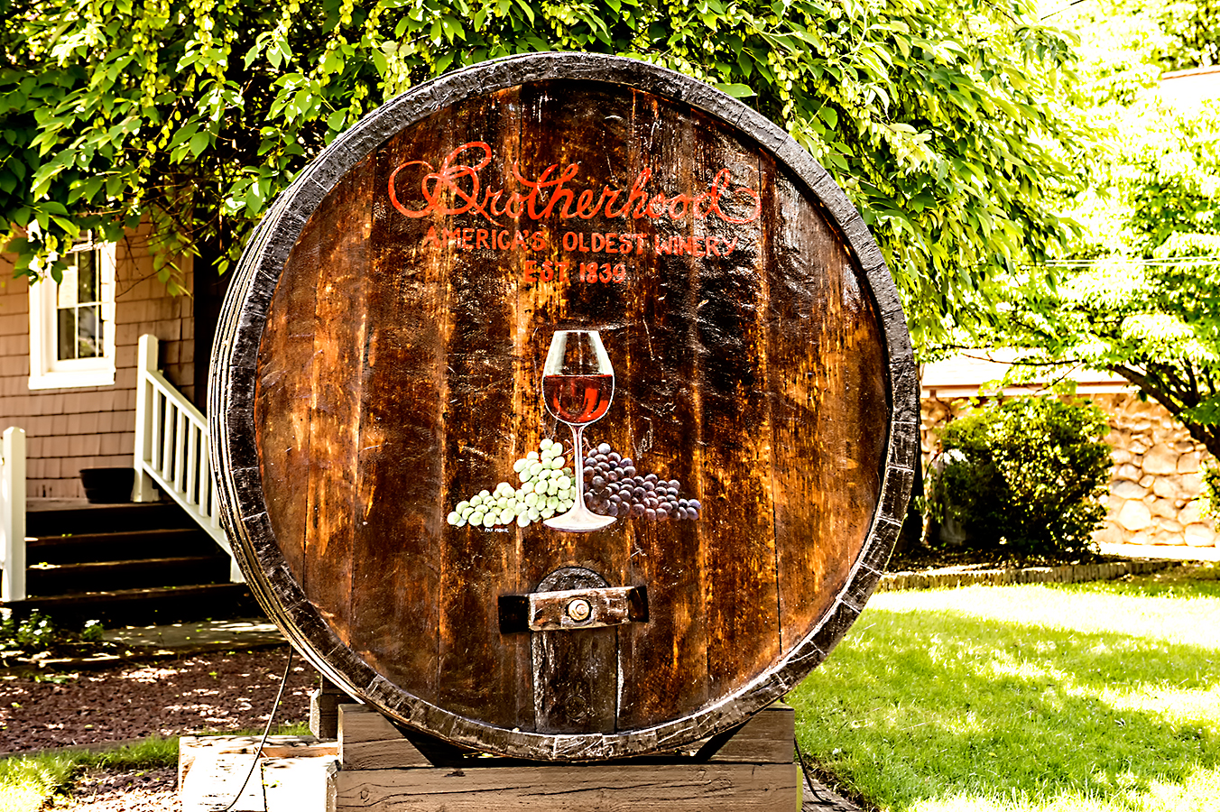 1506_1503a.jpg - July -- Brotherhood Winery (America's Oldest)