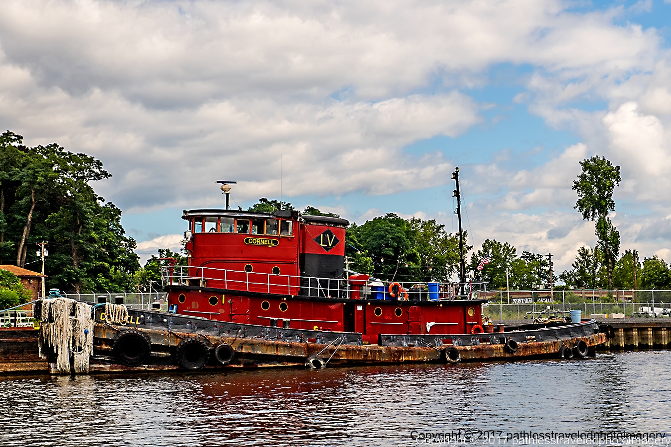 1708_1091a.jpg - Aug --Tugboats on the Rondout